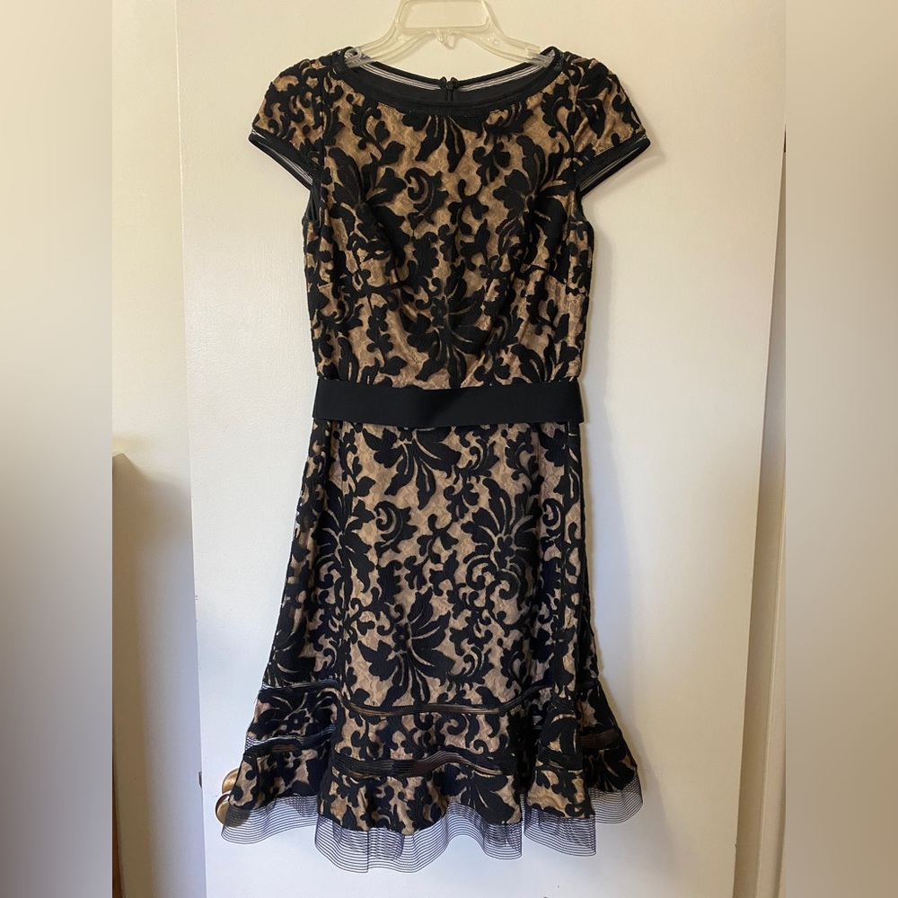 Tadashi Shoji Black Lace Dress Size 6